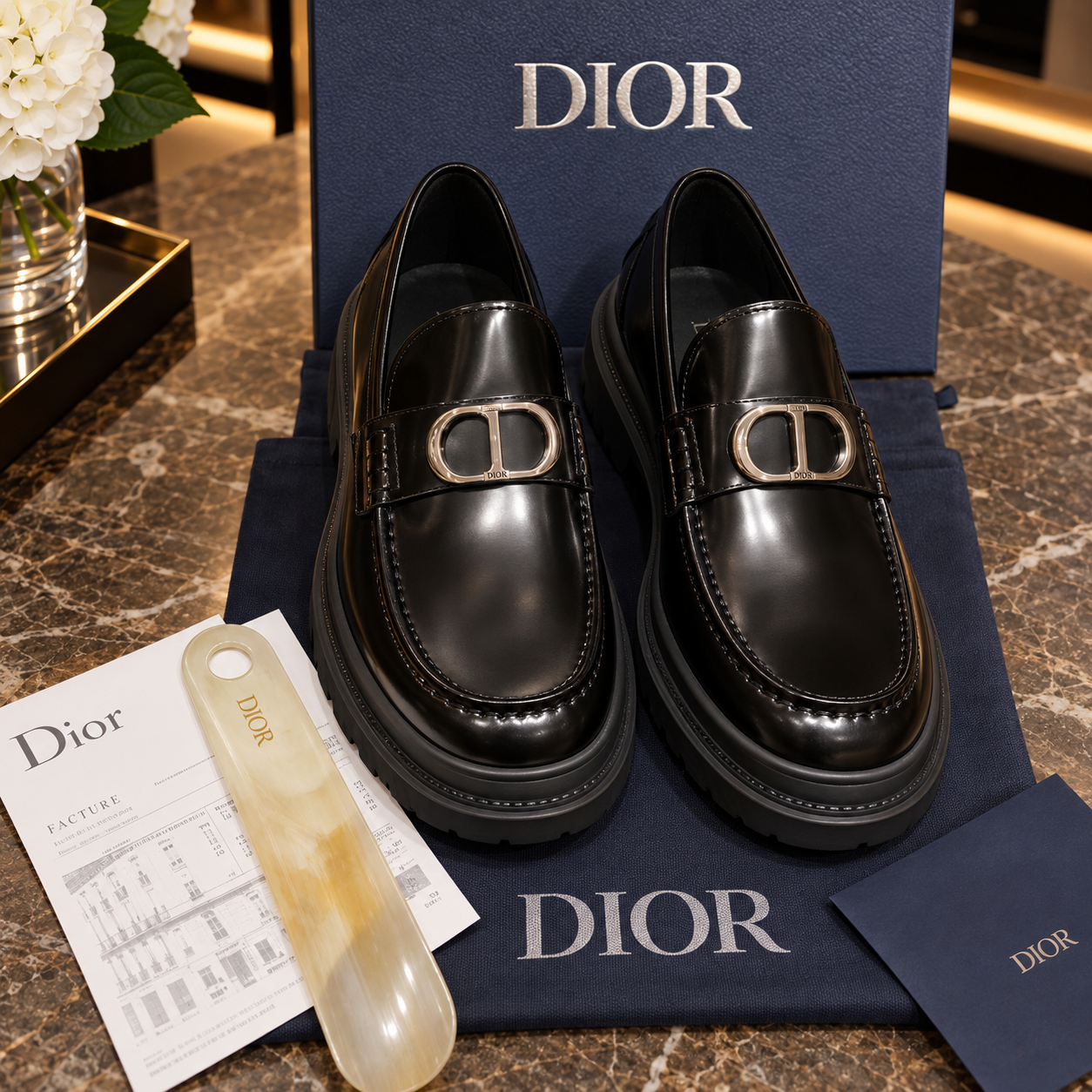 Dior mocasín piel negra con hebilla CD