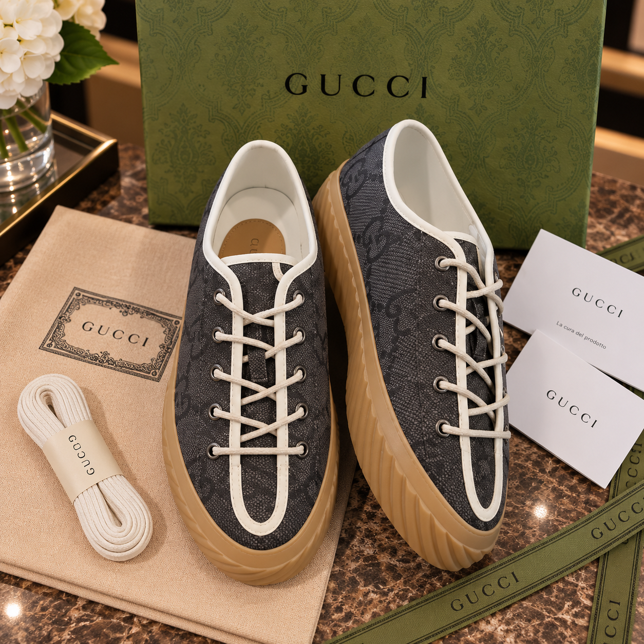 Gucci tenis Tennis 1977 lona GG oscura