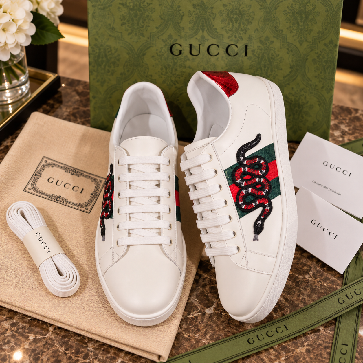 Gucci tenis Ace piel blanca con serpiente Kingsnake