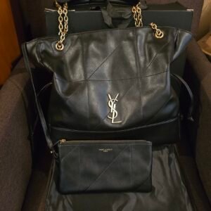 Saint Laurent bolsa tote piel acolchada negra con cadena y bolsa interior