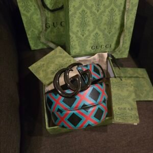 Gucci cinturón estampado geometrico hebilla doble G negra