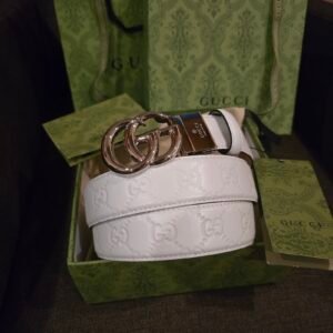 Gucci cinturón Guccissima blanco hebilla doble G plateada