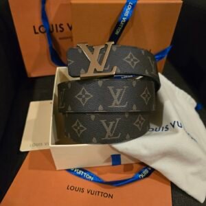 Louis Vuitton cinturón reversible Monogram