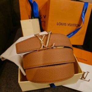 Louis Vuitton cinturón reversible Taurillon coñac