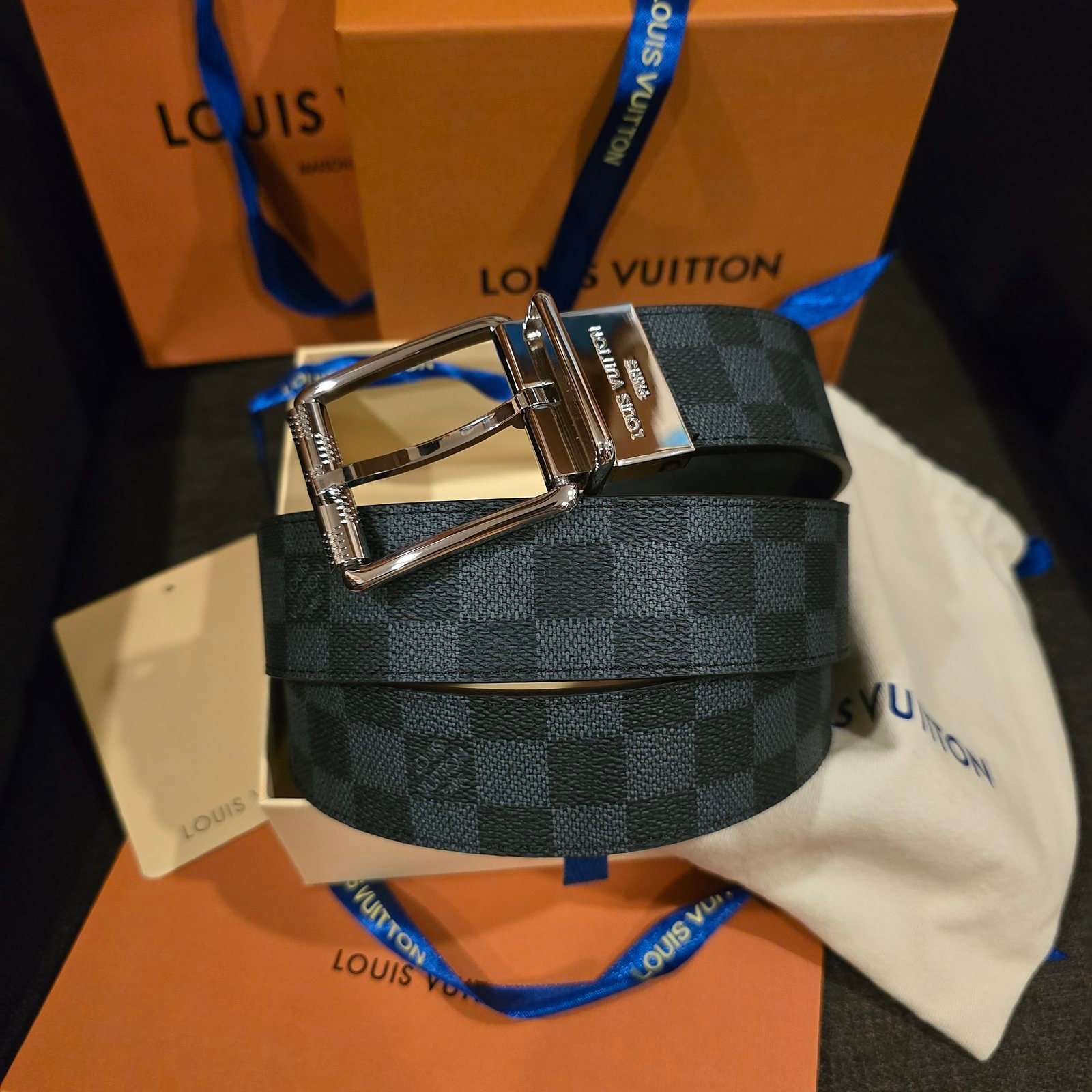 Louis Vuitton cinturón reversible Damier Graphite