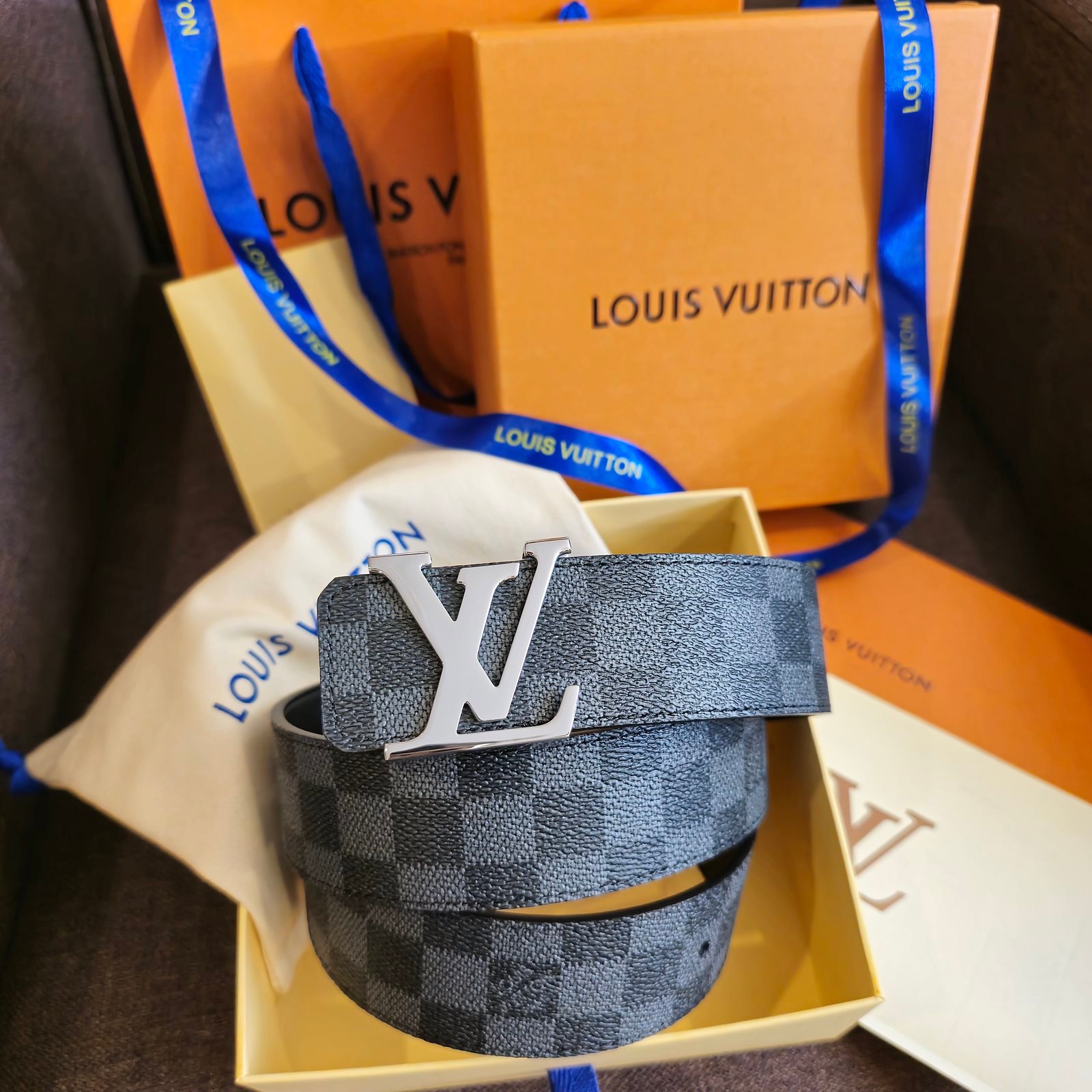Louis Vuitton cinturón reversible Damier Graphite