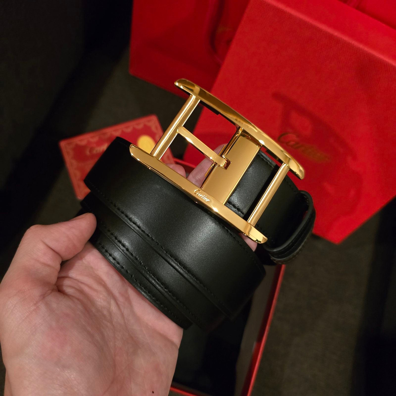Cartier cinturón Tank reversible negro y café hebilla dorada - Imagen 3