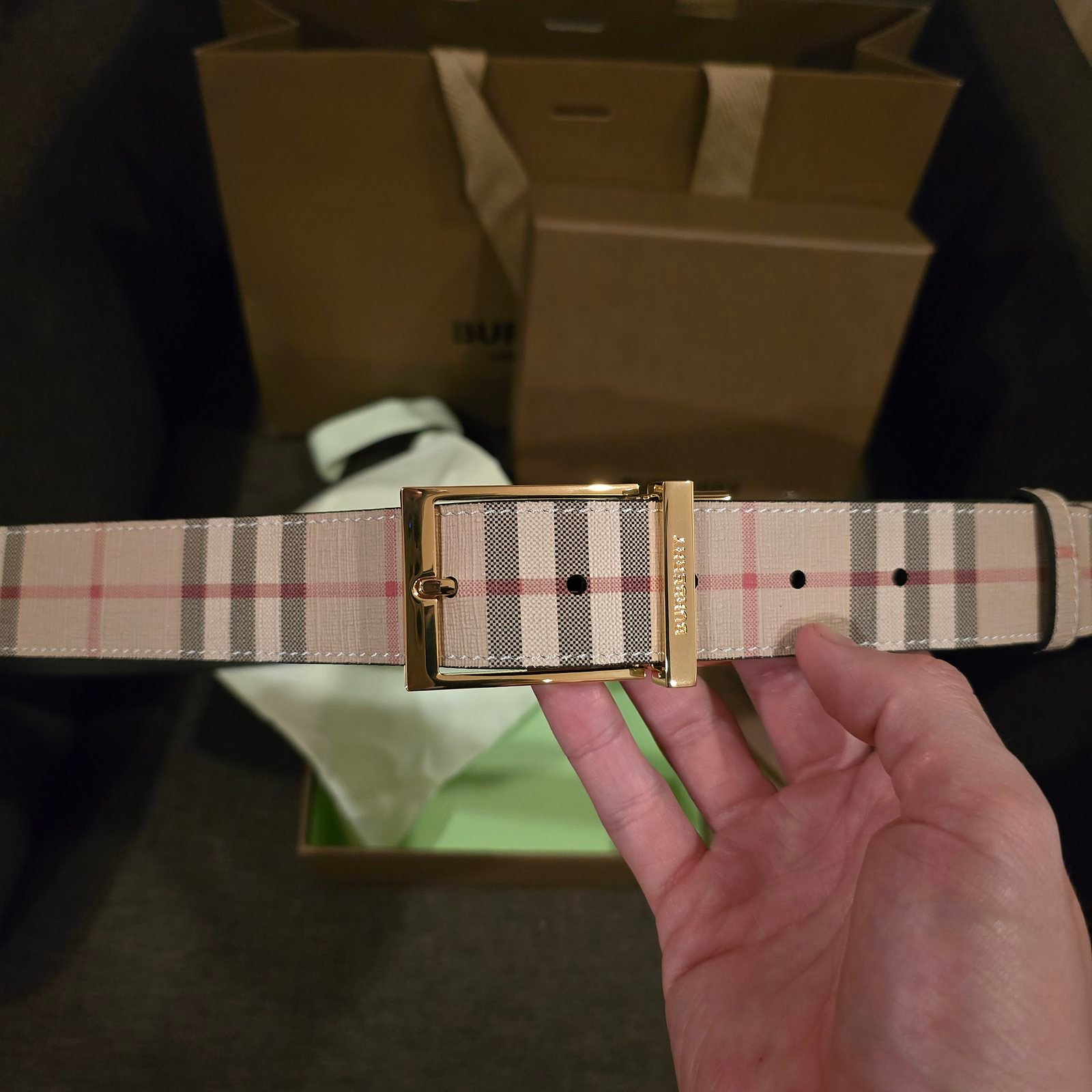 Burberry cinturón reversible Check beige hebilla dorada - Imagen 3