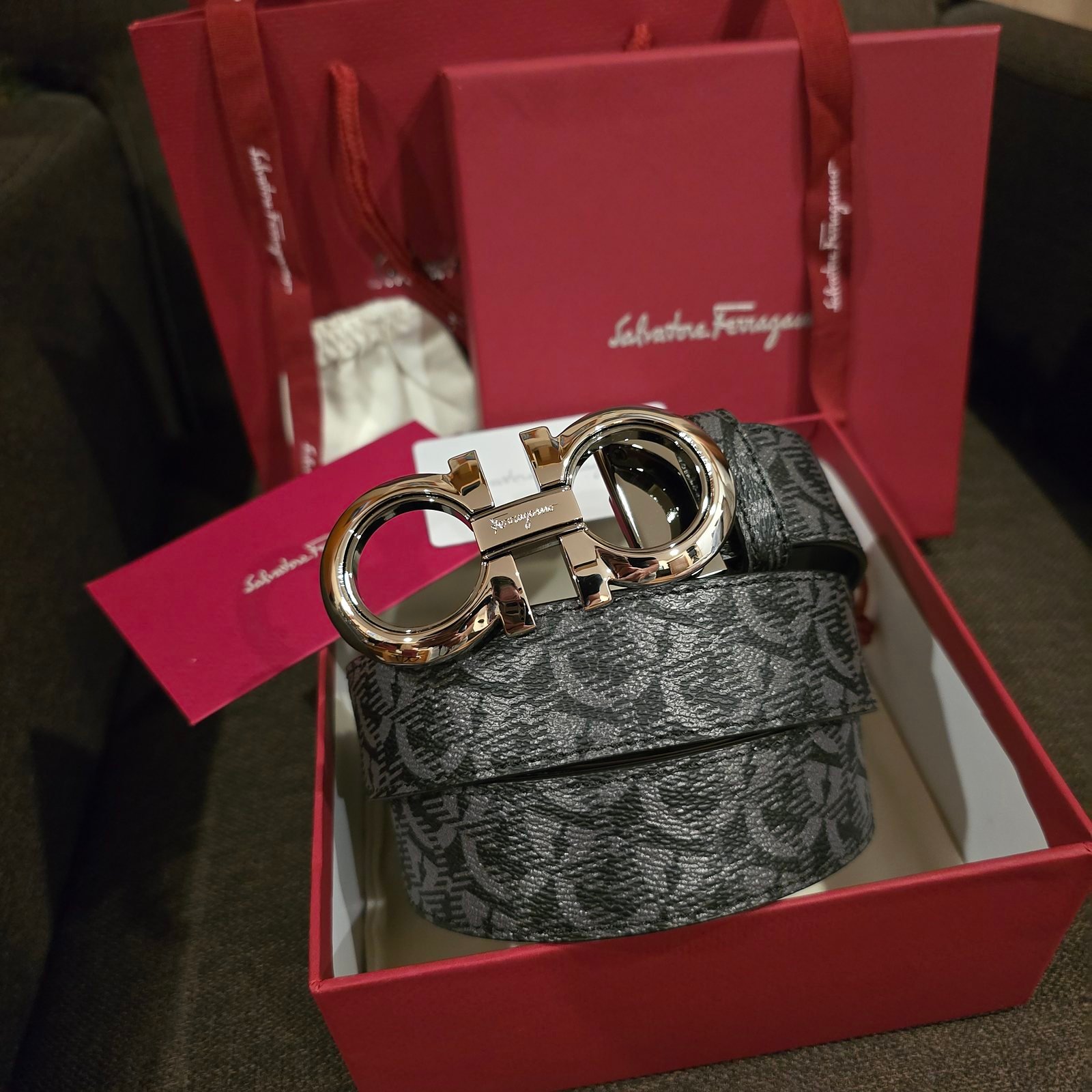 Ferragamo cinturón reversible lona Gancini gris hebilla dorada rosada