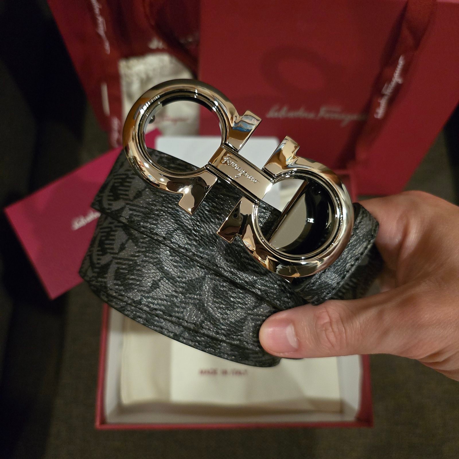 Ferragamo cinturón reversible lona Gancini gris hebilla dorada rosada - Imagen 2