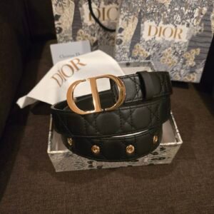 Dior cinturón piel Cannage negra hebilla CD dorada