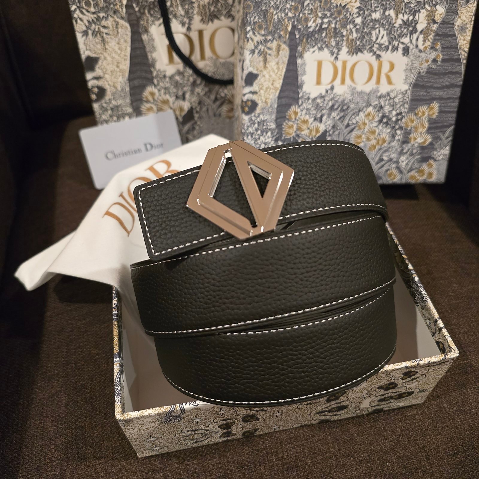Dior cinturón reversible piel granulada negra hebilla CD Diamond plateada